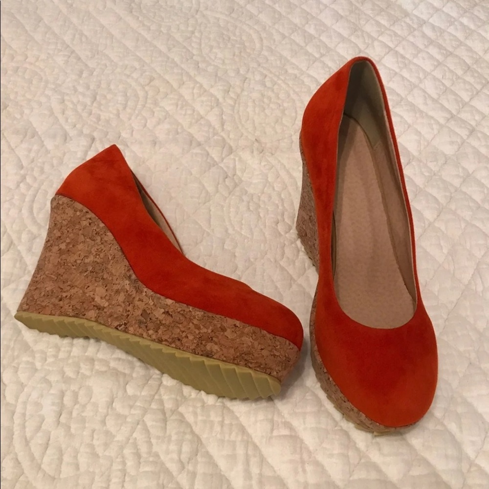 Orange or Red Pumps - Picture 1 of 3